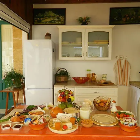 Antica Terrazza Bed and Breakfast 3*