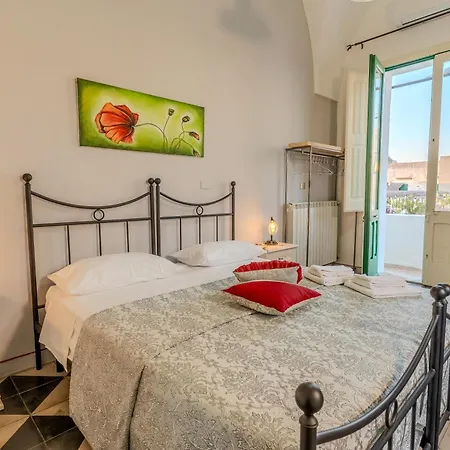 Antica Terrazza Alojamento de Acomodação e Pequeno-almoço 3*